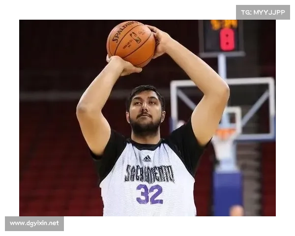 NBA史上最高的10位球员!姚明2米26仅排第5,一人不跳就能摸篮筐 NBA史上最高的10位球员!姚明2米26仅排第5,一人不跳就能摸篮筐