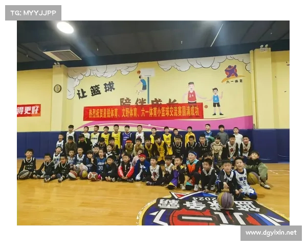 【德州风云录】当篮球江湖撞见热血青春:一场比赛看尽人间百态 【德州风云录】当篮球江湖撞见热血青春:一场比赛看尽人间百态